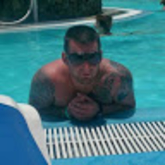 Meet your Posher, Vincent - Picture 1 of 1